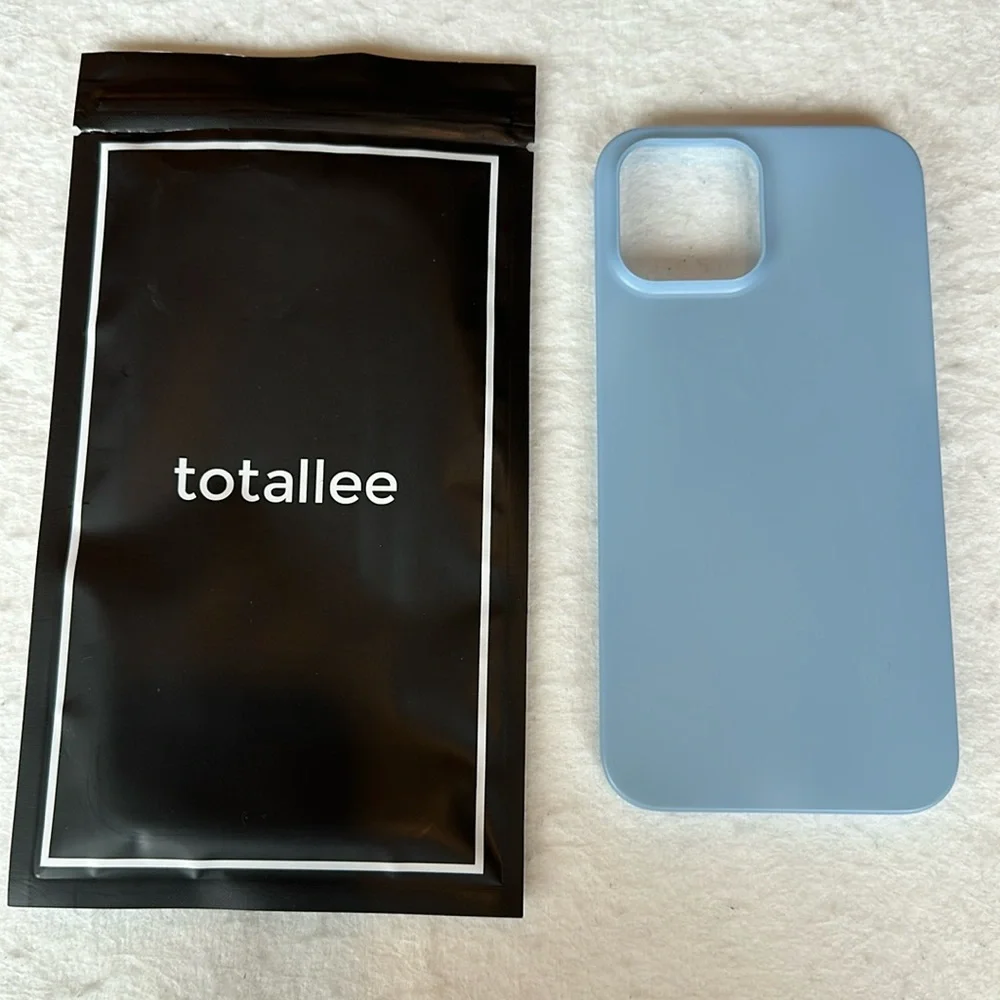NWOT Totallee Cases iPhone 13 Pro Max Light Blue Slim & Minimal phone case